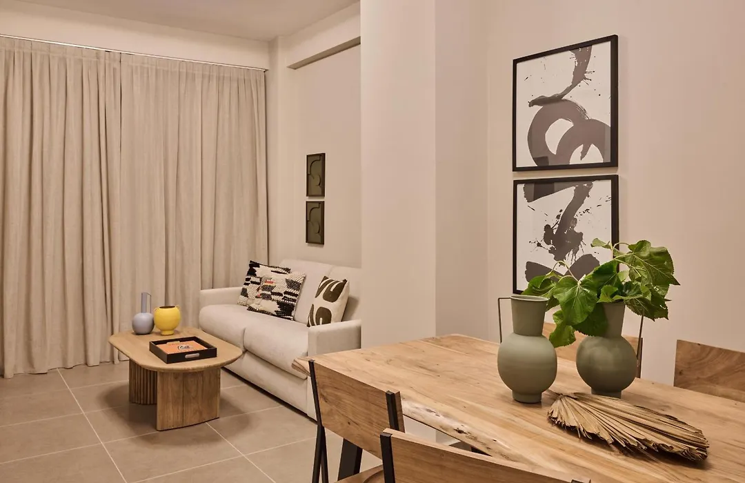 Finders Akadimias Suites-1